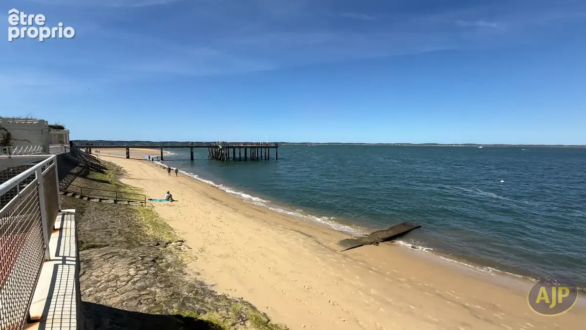 Arcachon Proche chapelle  T3 Mer 83m² - Première ligne de mer - photo 8