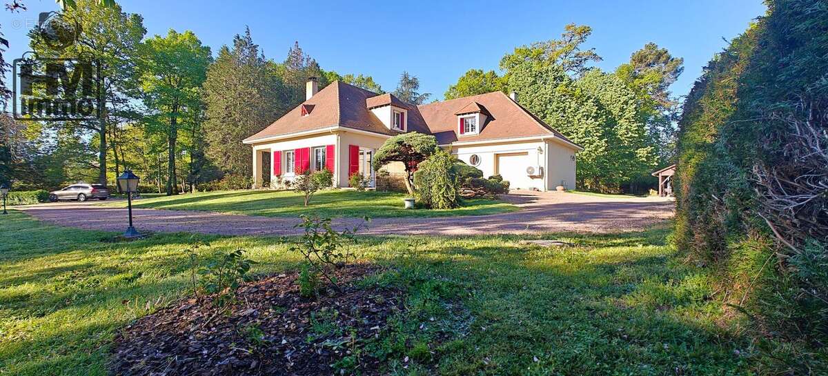 Maison à NANTHEUIL