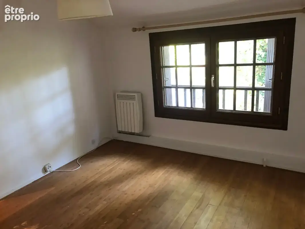 Haut buc maison individuelle sur  sous sol et jardin clos - photo 8
