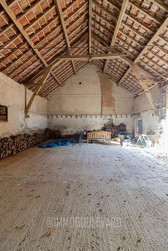 Maison à BOUSSAC-BOURG