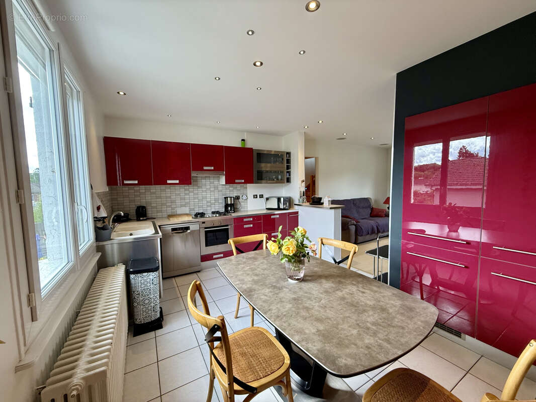 Appartement à MEYTHET