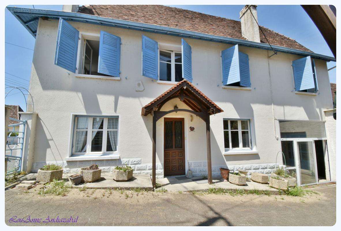 Maison à LAGOR