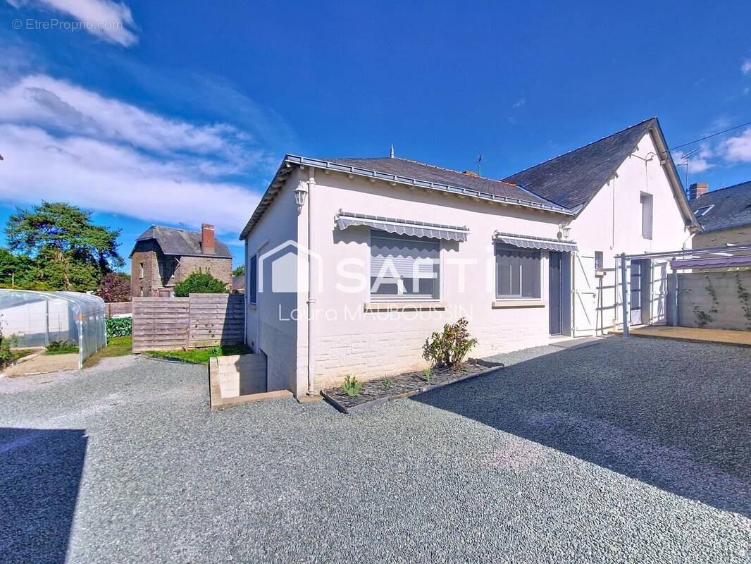 Photo 1 - Maison à PETIT-AUVERNE