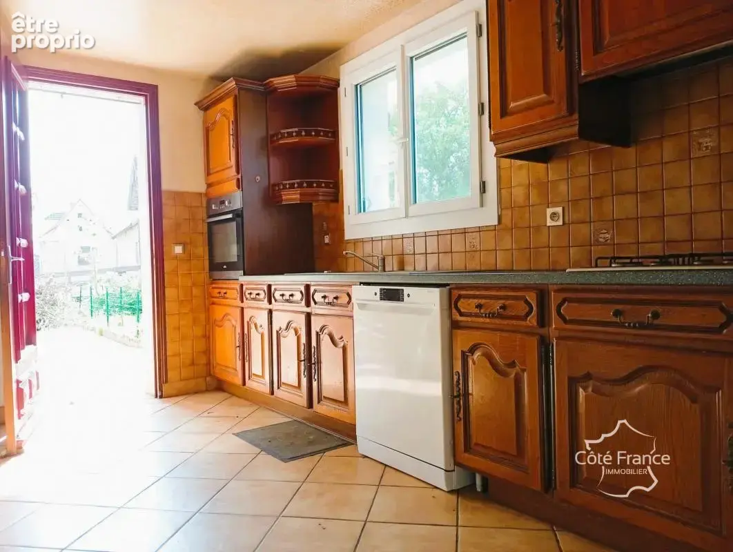 Jolie maison avec cabanon, jardin, garage et toiture neuve - photo 8