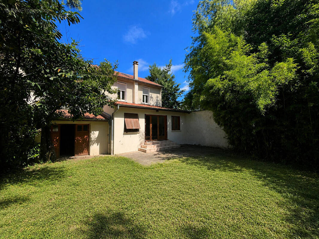 Maison à LYON-8E