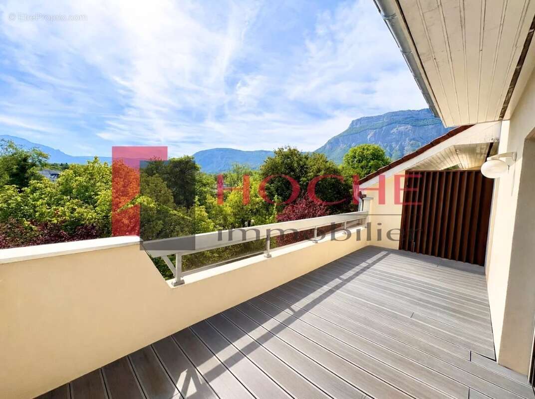 4 P + C  Duplex Penthouse - Garage - 106 m² - photo 8