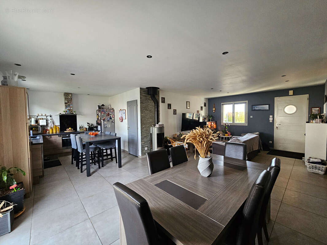 Maison à FRANQUEVILLE-SAINT-PIERRE