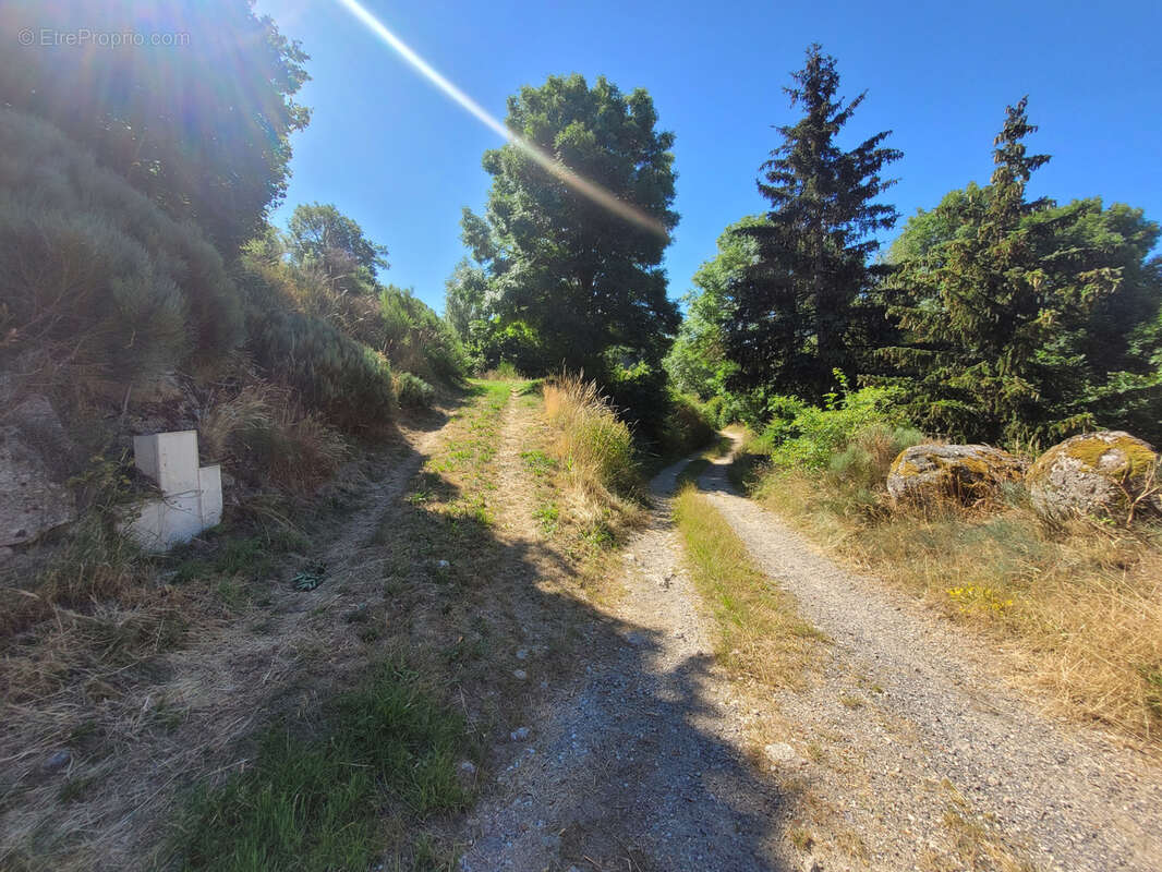 Terrain à PIERREFICHE