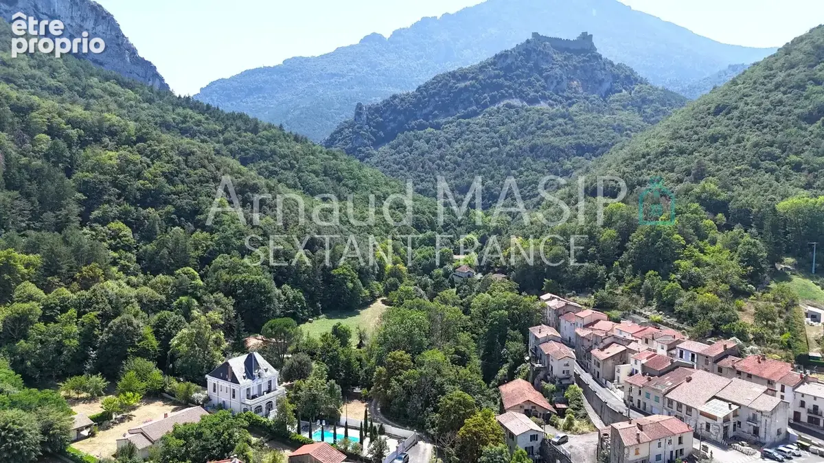 Sublime authentique chateau totalement renove au coeur du pays cathare, piscine, vue chateau - photo 18
