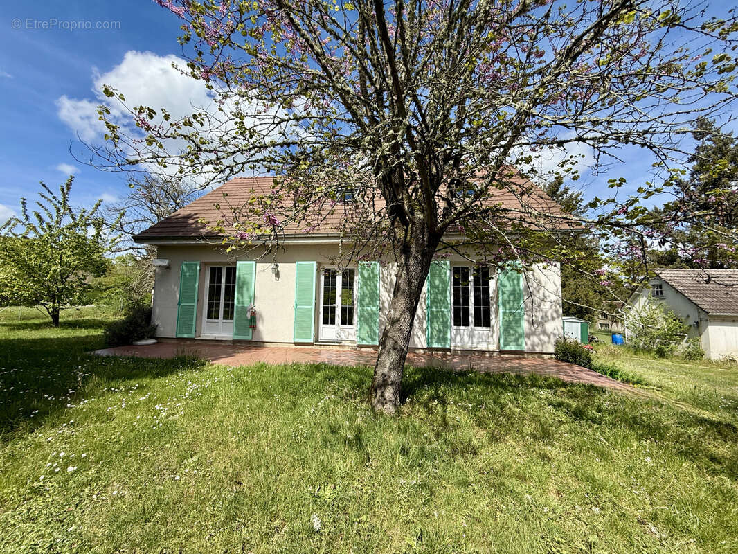 Sublime propriété T 7 avec 2 garages sur un terrain de 1480 m2 - photo 12