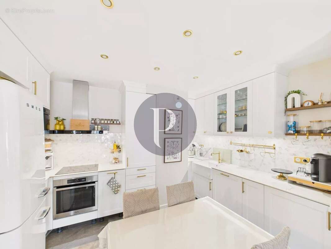 Appartement à LE PLESSIS-ROBINSON