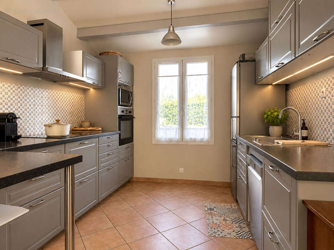 Maison Sainte Marie De Re 10 pièce(s) 181 m2 - photo 6
