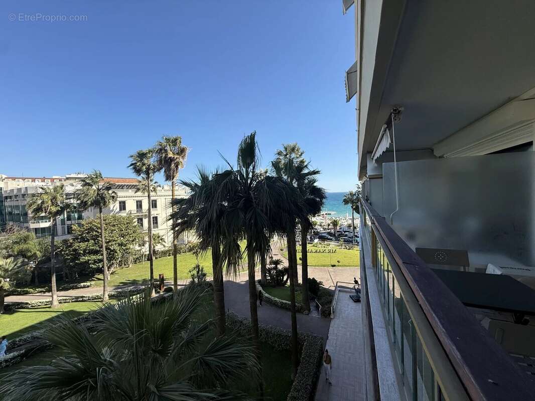 Appartement à CANNES