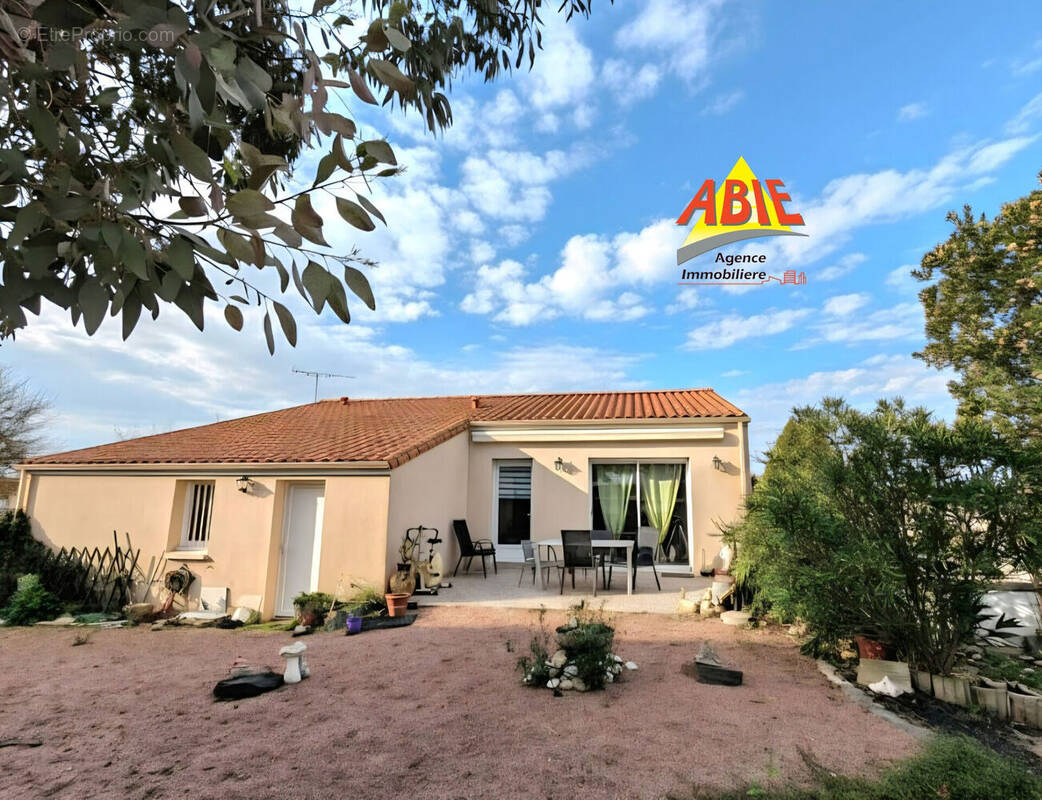 Photo 1 - Maison à LA CRECHE