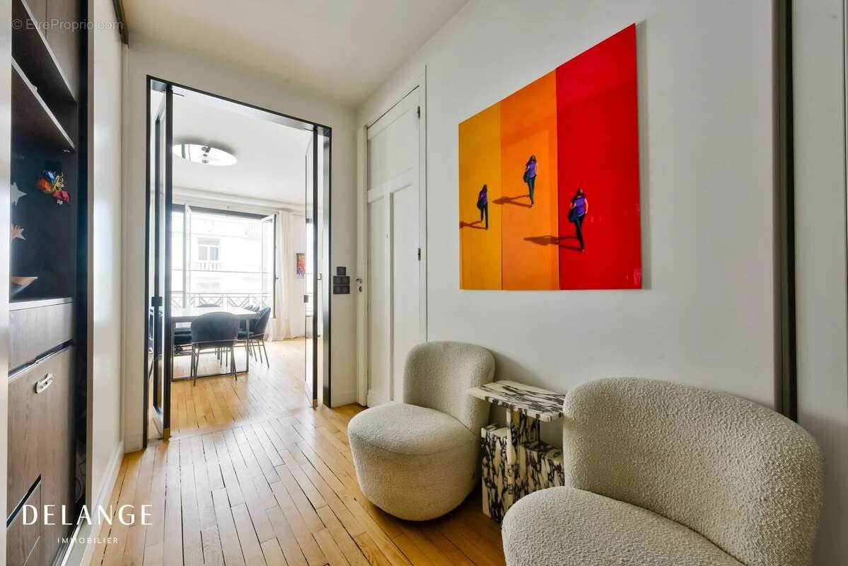 Appartement à PARIS-17E