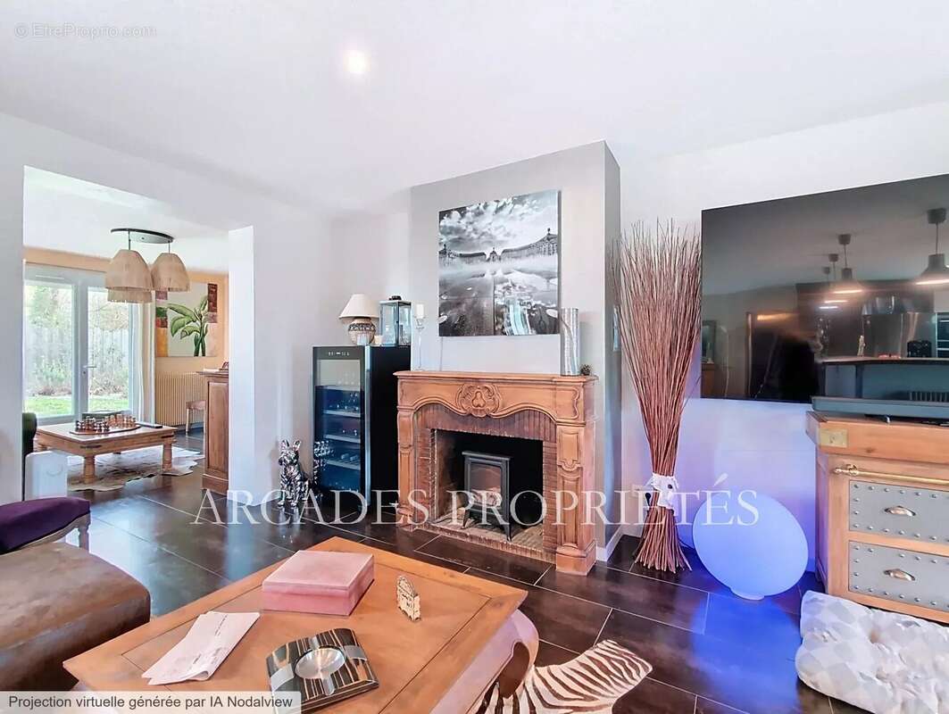 Maison à SAINT-SULPICE-ET-CAMEYRAC