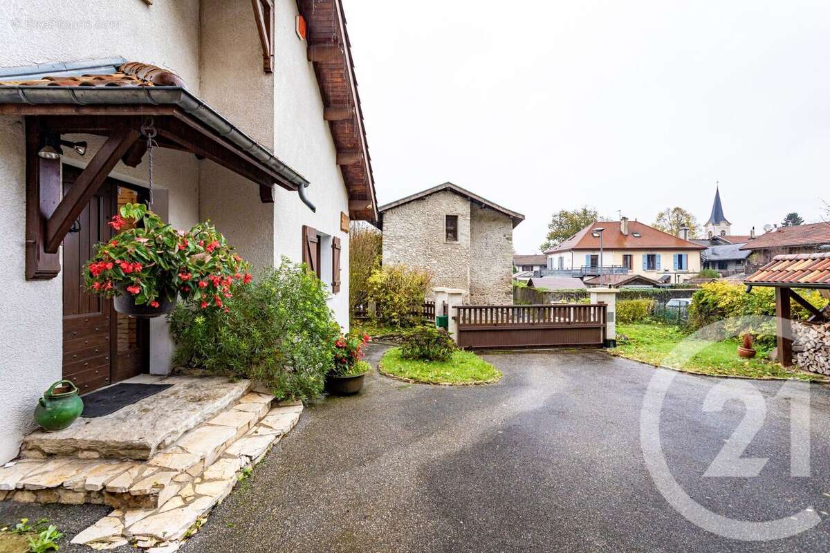 Maison à ECHIROLLES