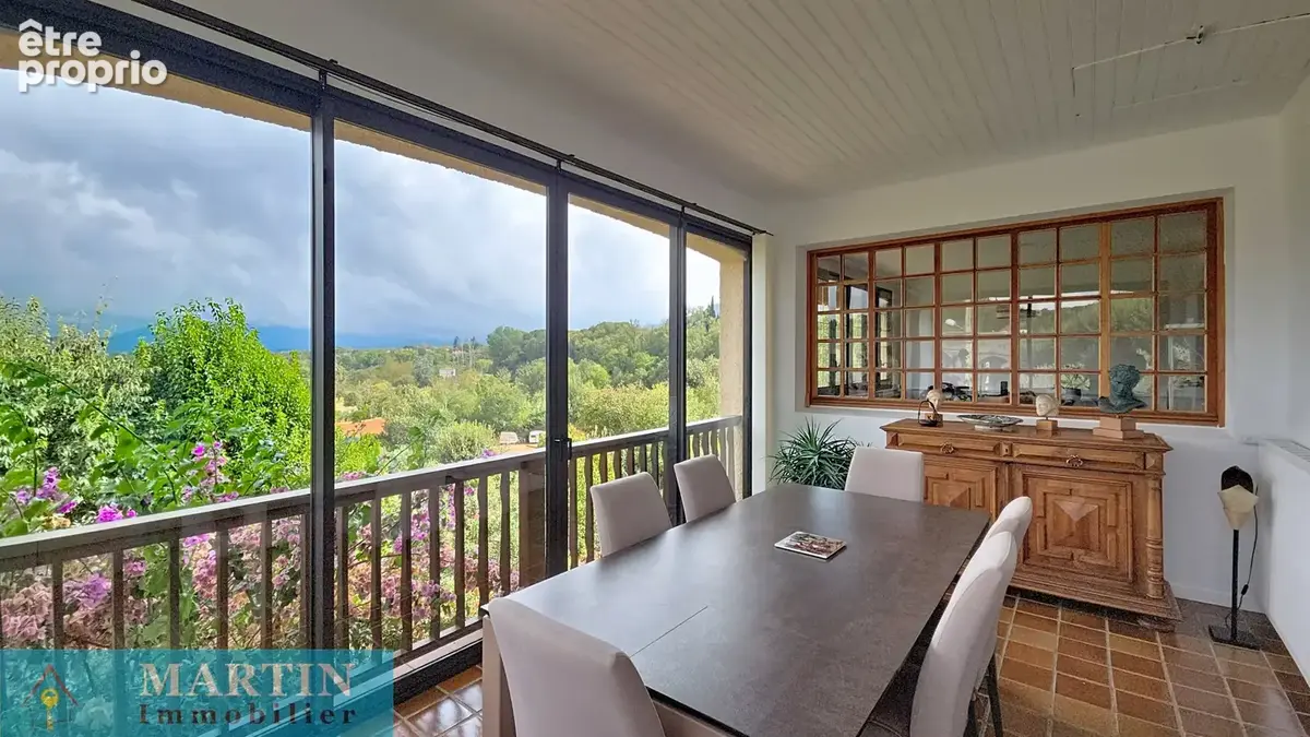 CÉRET   Villa traditionnelle avec vue, piscine et grand terrain - photo 6