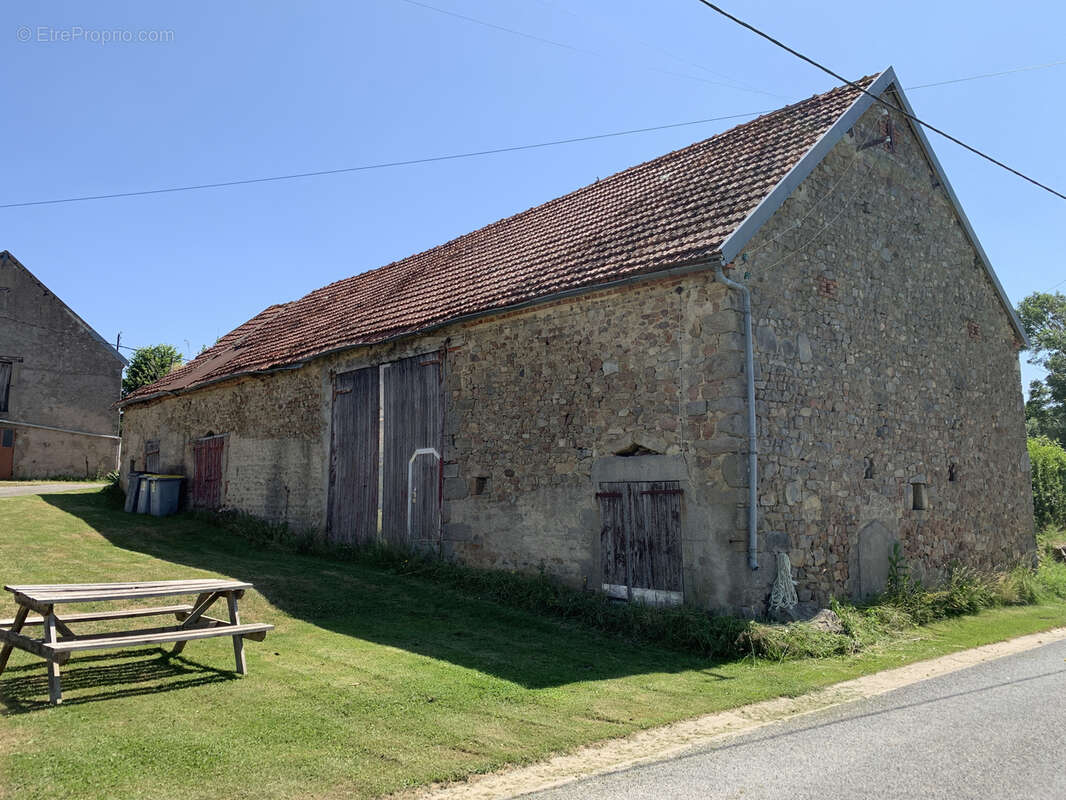 Maison à SAINTE-THERENCE