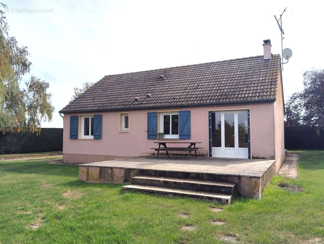 Maison à NONANCOURT