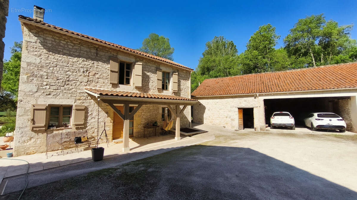 Maison à BAGAT-EN-QUERCY