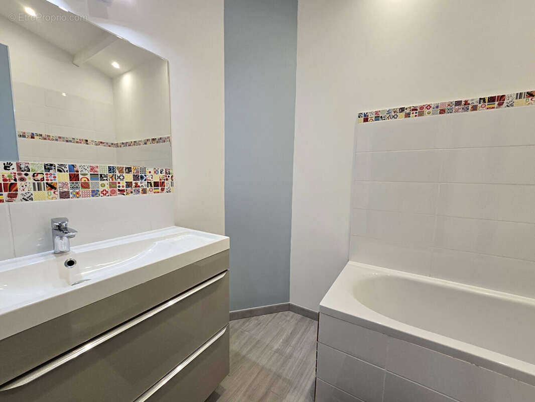 Maison à SAINT-XANDRE