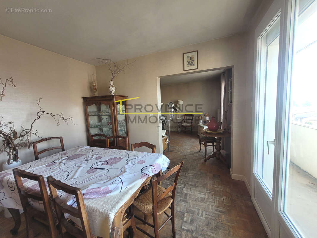 Appartement à MONTELIMAR