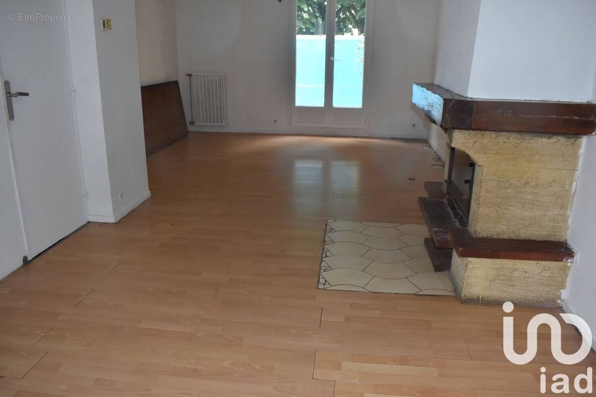 Photo 1 - Maison à LIEUSAINT