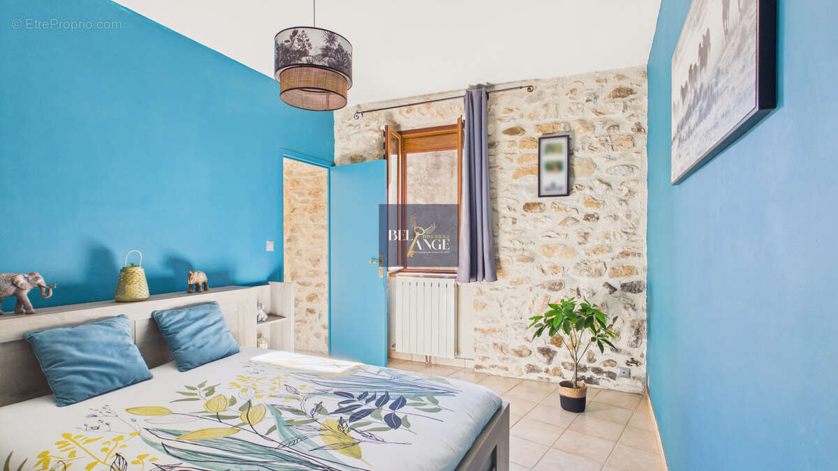 Maison à VALLON-PONT-D'ARC