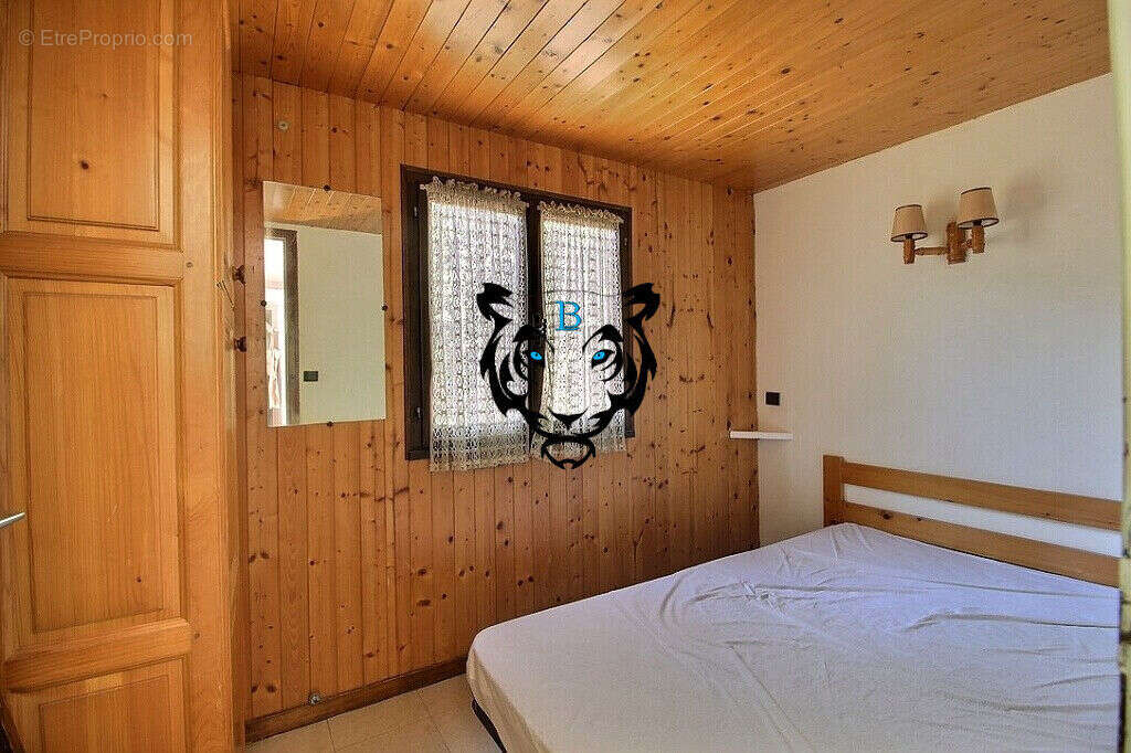 Maison à ROQUEBRUNE-SUR-ARGENS