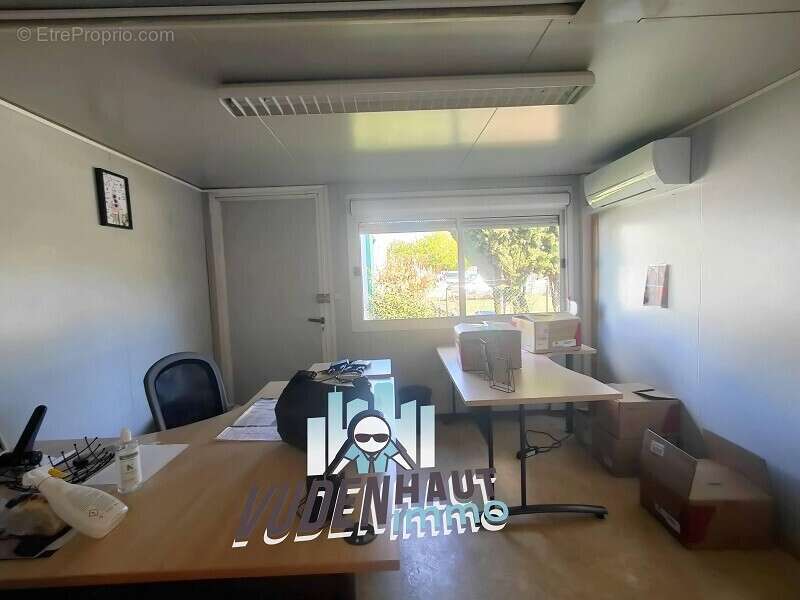 Commerce à BEAUZELLE