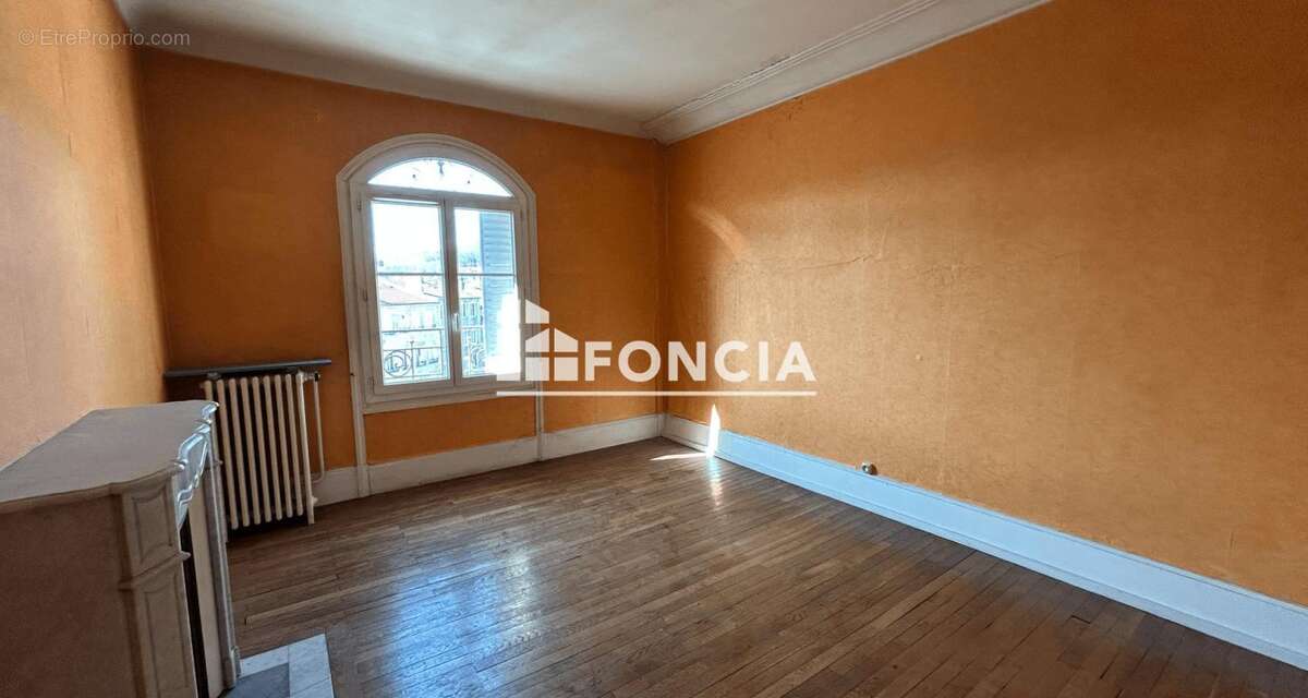 Appartement à SAINT-ETIENNE