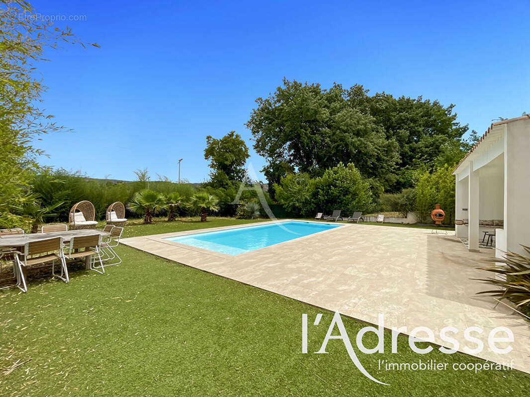 Maison La Destrousse - 5 pièces - 165m2 - photo 10