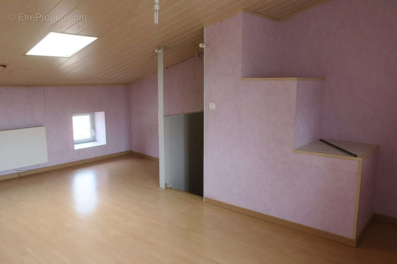 Maison à AUZAT-LA-COMBELLE