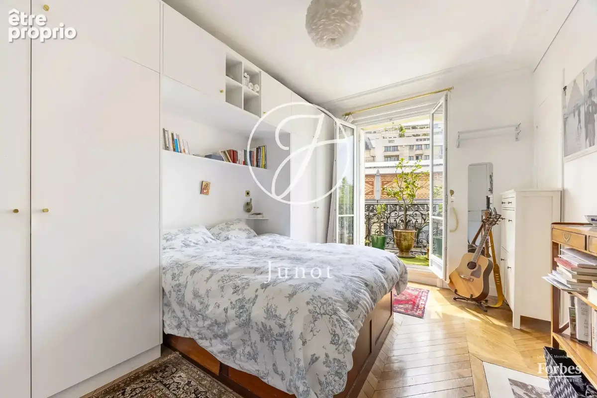 Paris 15e - SUFFREN / ROSA BONHEUR - Appartement à vendre - 4 pièces - 71,44m² loi Carrez - 2 chambres - Vues dégagées - Balcons - photo 9