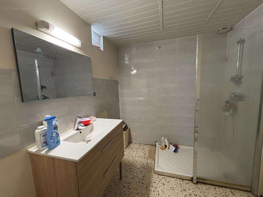 Maison à SAINT-VICTOR-DE-MALCAP