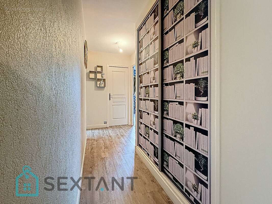 Appartement à LE MESNIL-ESNARD