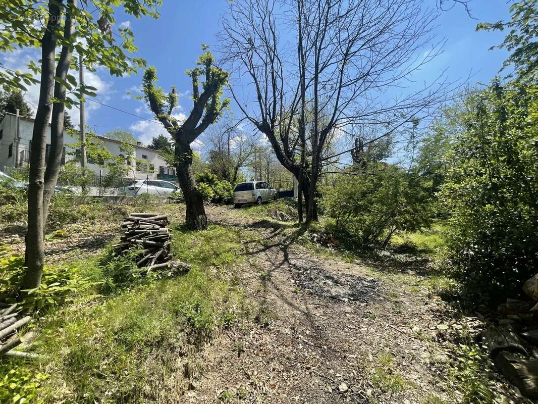 Maison à BERRE-LES-ALPES