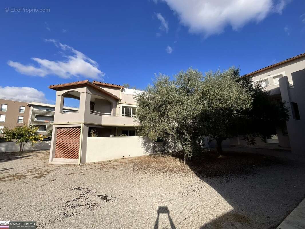Appartement à BOUJAN-SUR-LIBRON