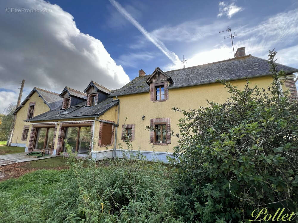 Maison à IVOY-LE-PRE