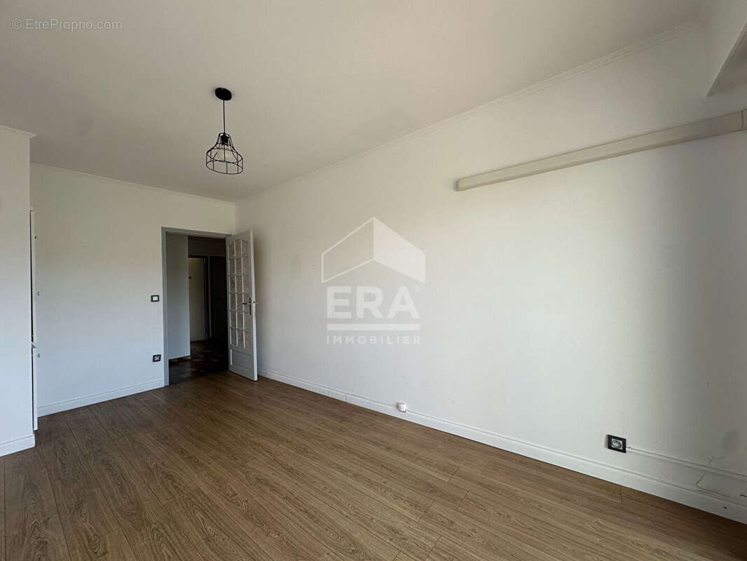 Appartement à VENCE