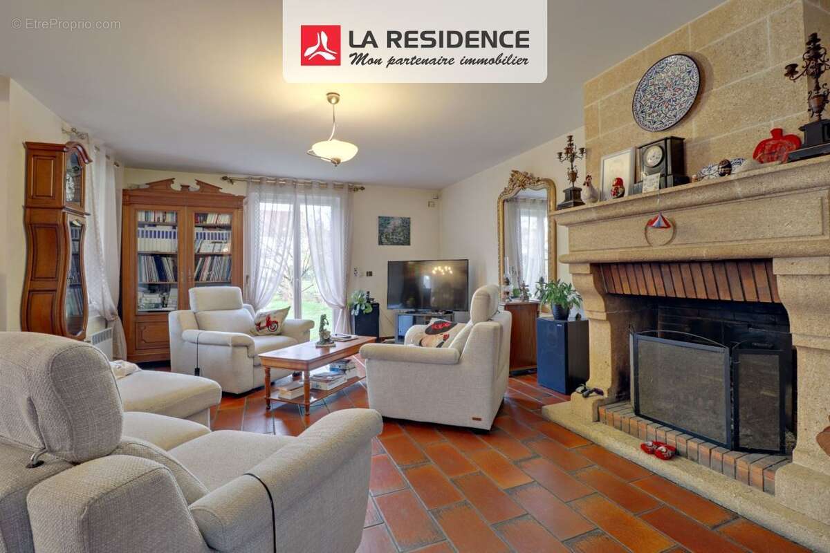 Maison à NEUVILLE-SUR-OISE