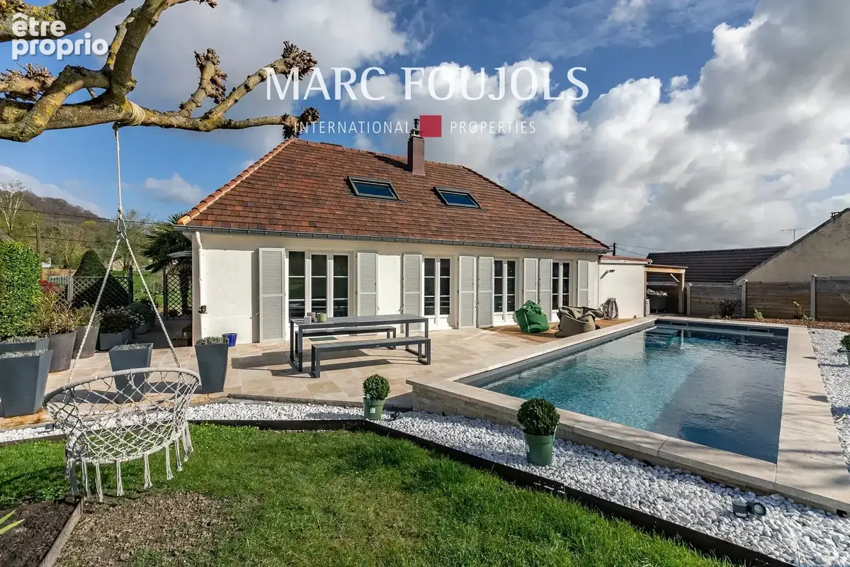 Maison familiale avec piscine et jardin plein sud - photo 22