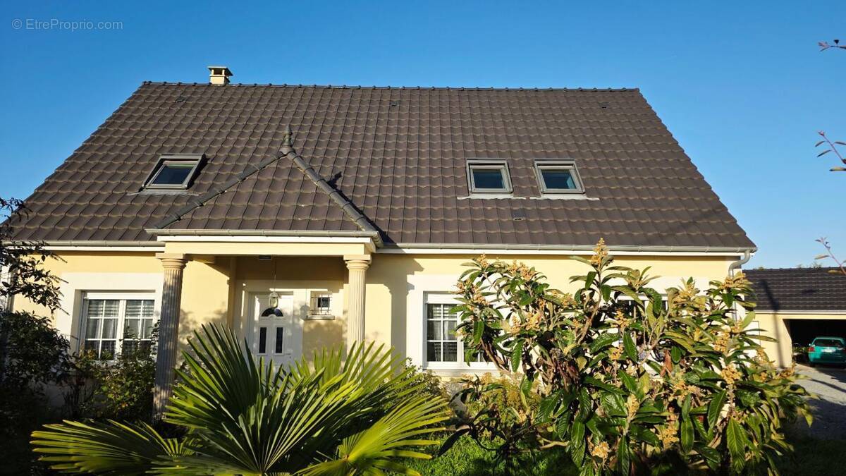 Maison à MEHUN-SUR-YEVRE