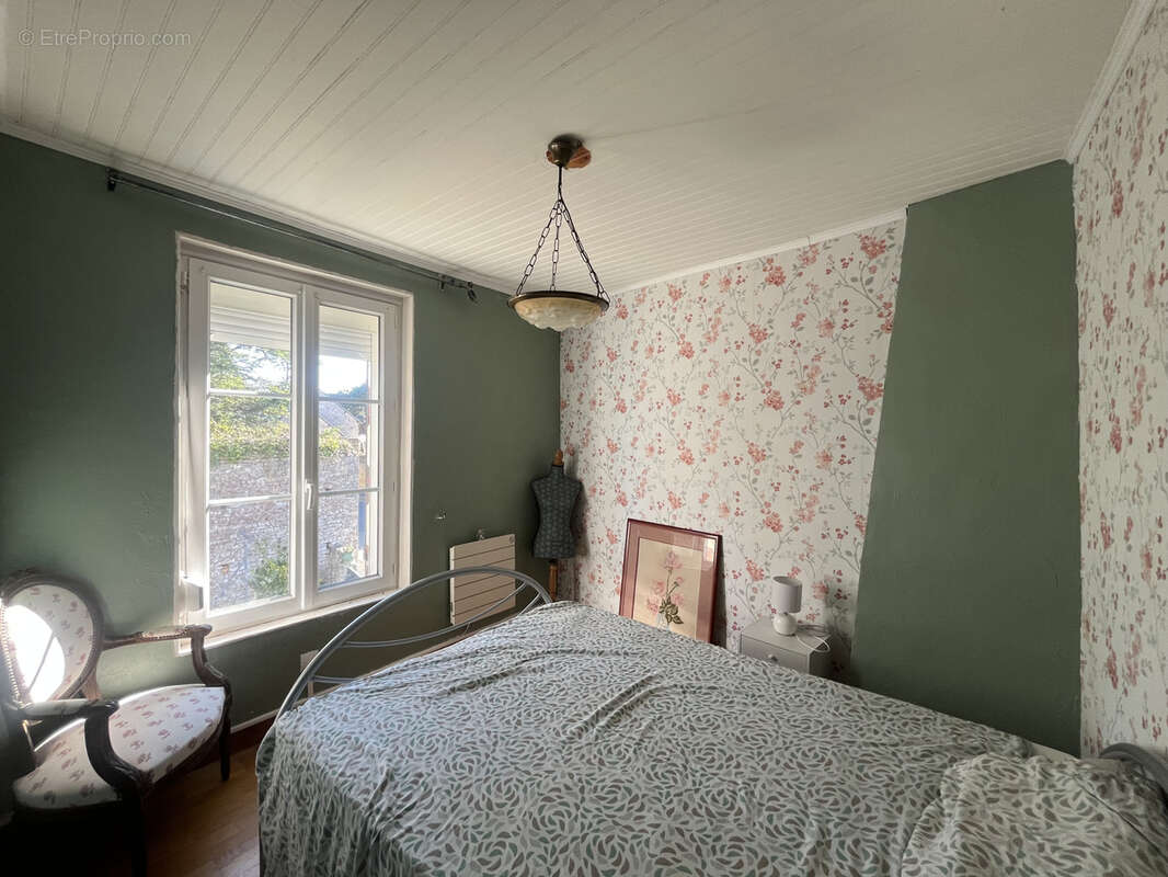 Maison à PORT-EN-BESSIN-HUPPAIN