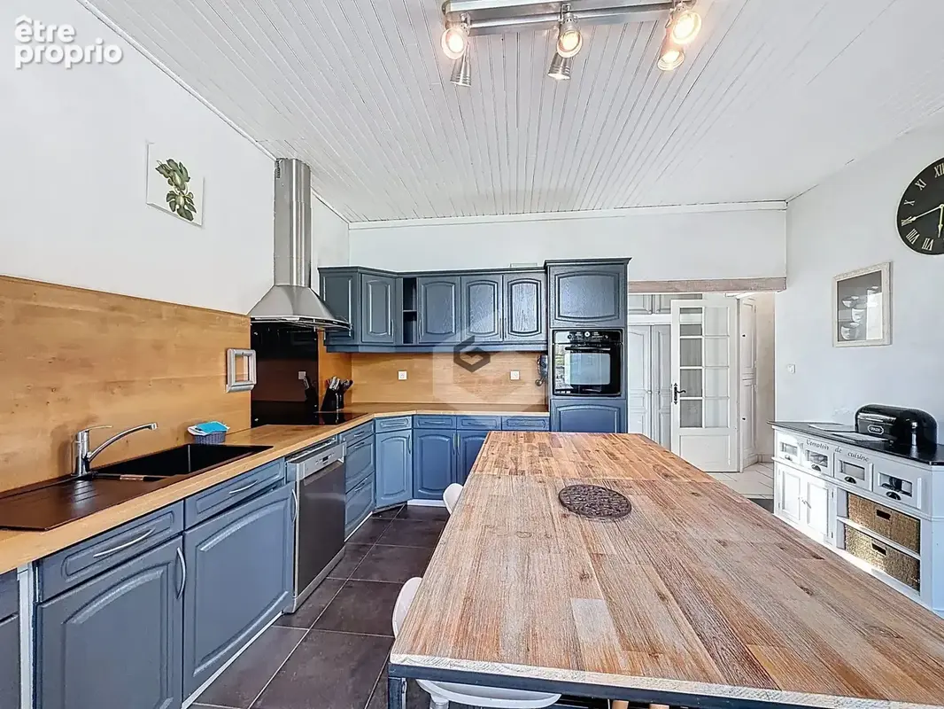 Maison 260 m² à Arcy-Sainte-Restitue  - photo 9
