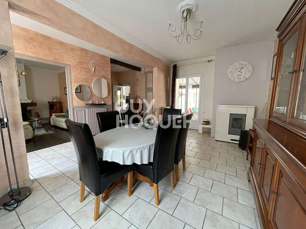 Maison 217 m² à Croth  - photo 5