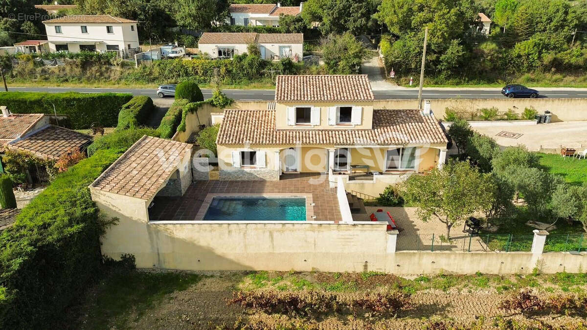 Maison à ROCHEFORT-DU-GARD