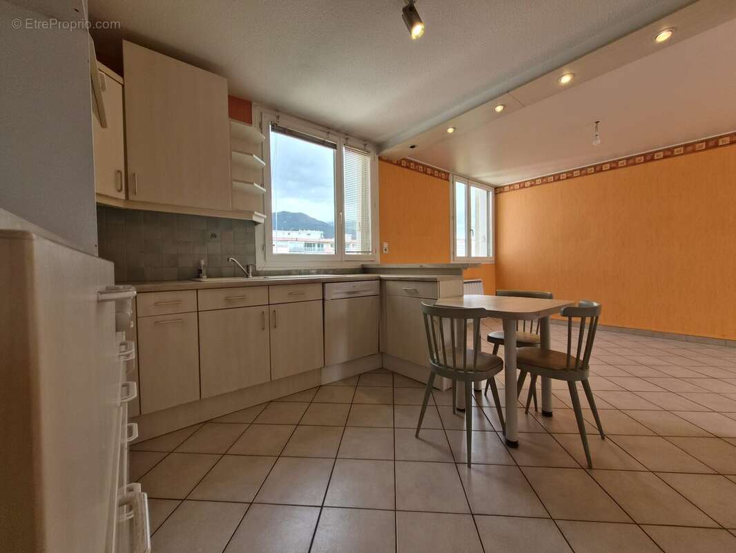 Appartement à LA RAVOIRE