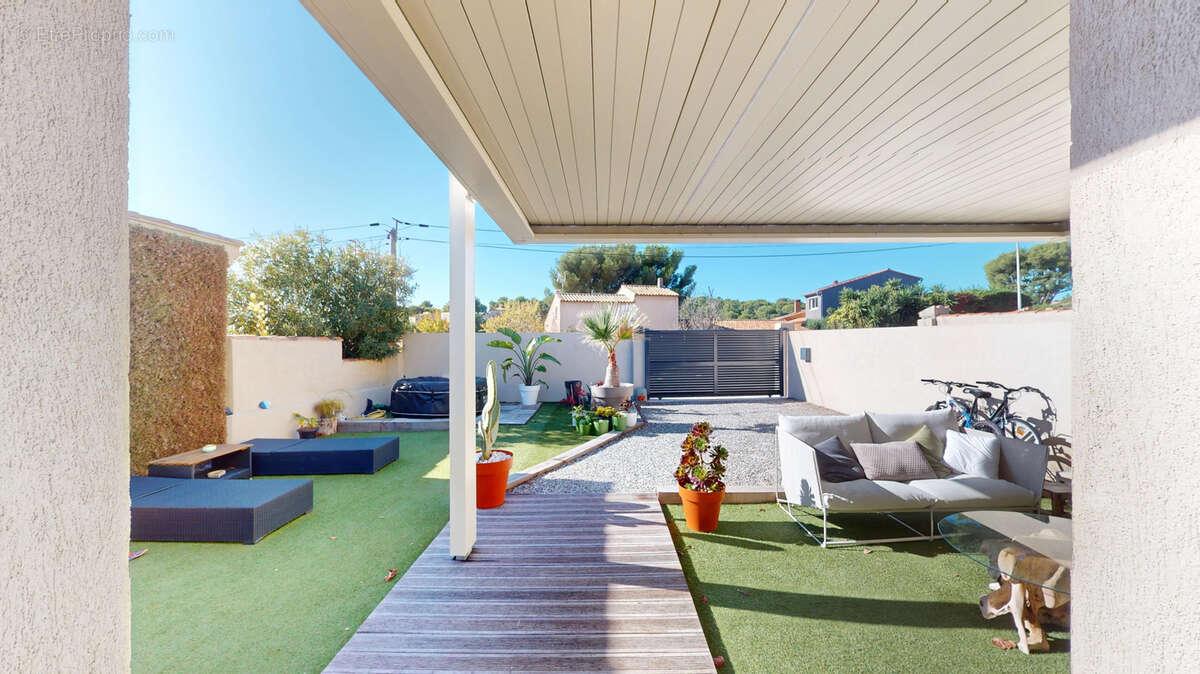 Maison à CARRY-LE-ROUET